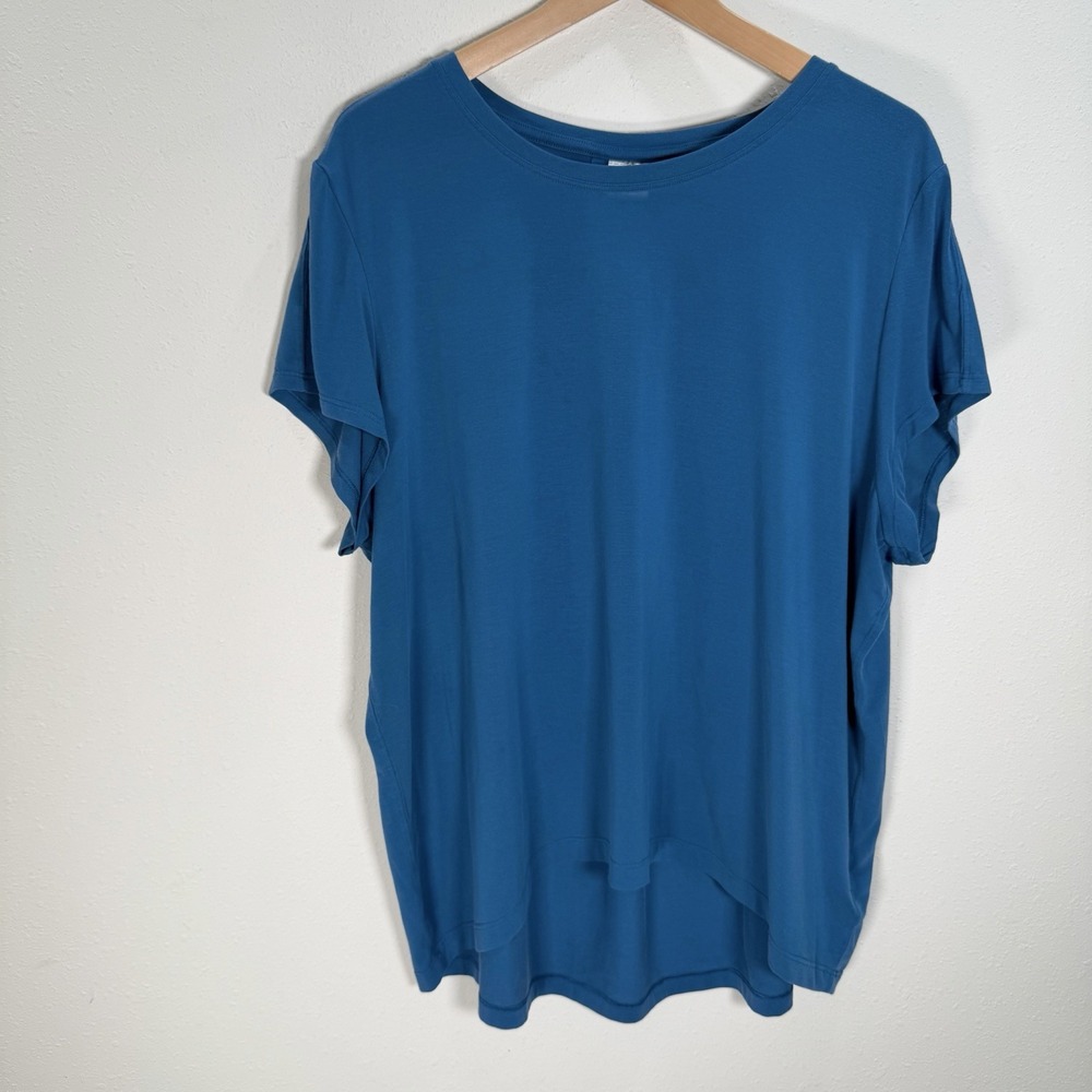ATHLETA Tee With Ease T-Shirt Womens Sz L Blue Activewear Relaxed Fit Flowy